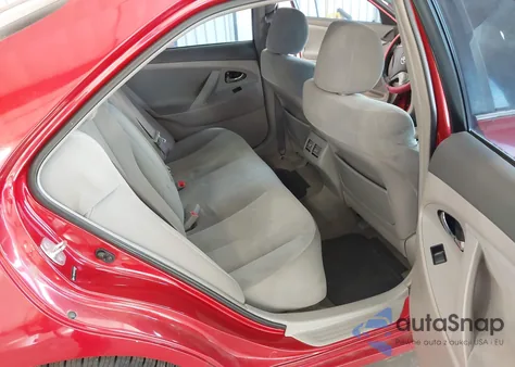 2009 Toyota Camry Hybrid z USA, uszkodzony, nr VIN 4T1BB46K69U089688